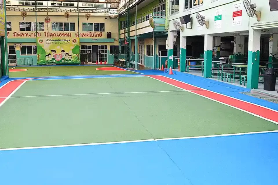 playground_0006_0F9A3562